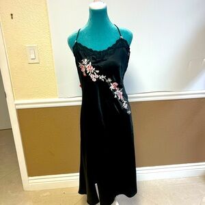Vintage California Dynasty Long Nightgown Black with Pink‎ Embroidered Flower